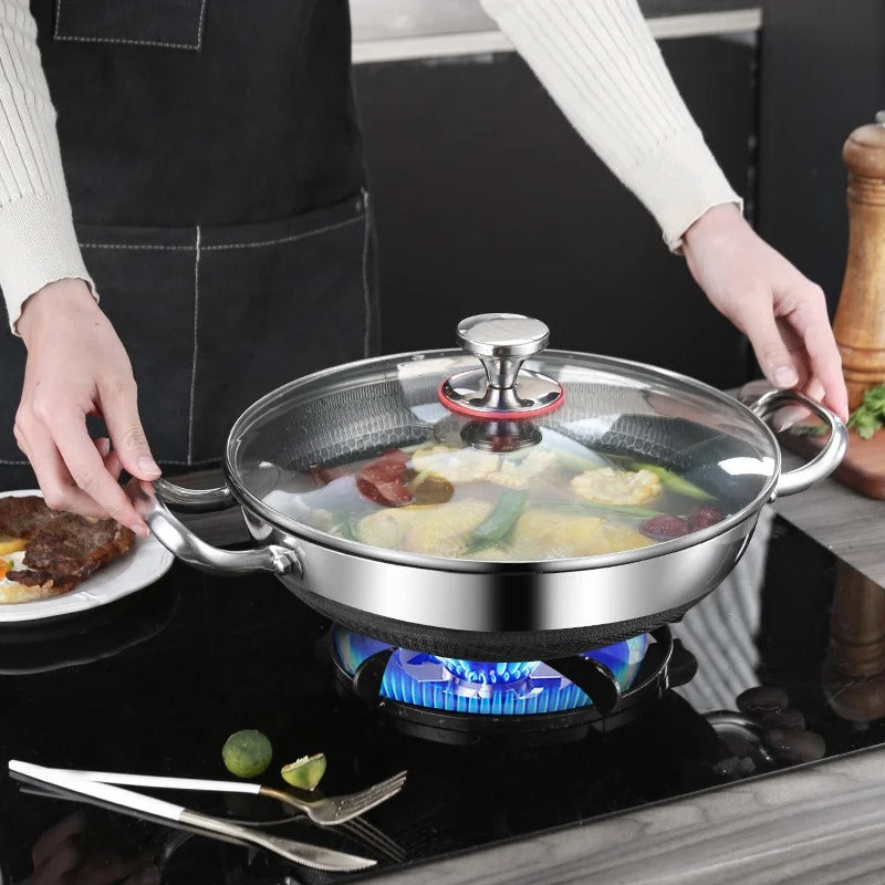 Durable stainless steel soup pot for induction and gas stoves